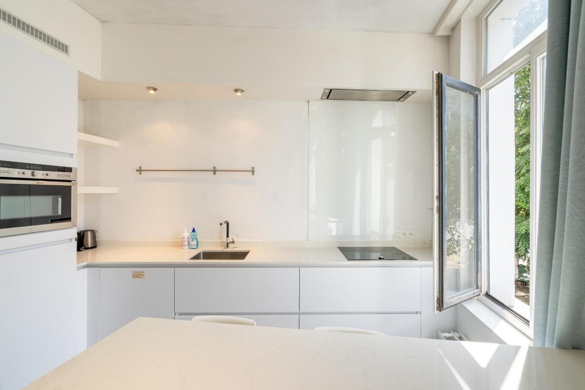 Light Modern Apartment In The Heart Of Antwerp Exterior photo